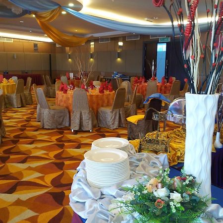 The Klagan Hotel Kota Kinabalu Ngoại thất bức ảnh