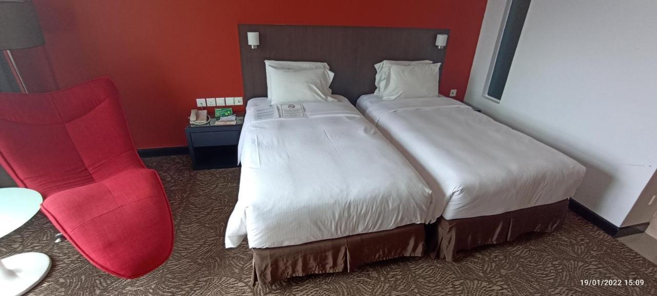 The Klagan Hotel Kota Kinabalu Ngoại thất bức ảnh