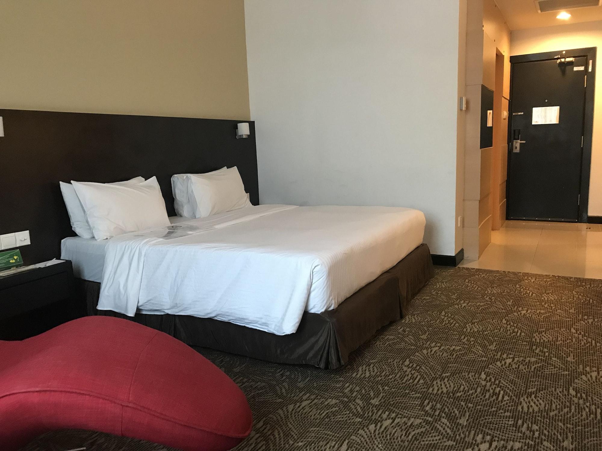 The Klagan Hotel Kota Kinabalu Ngoại thất bức ảnh