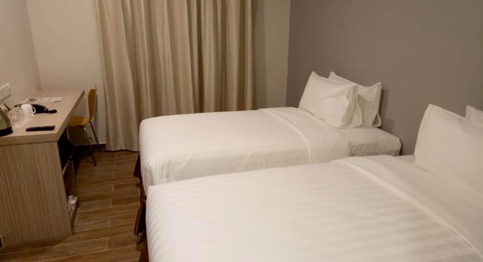 The Klagan Hotel Kota Kinabalu Ngoại thất bức ảnh