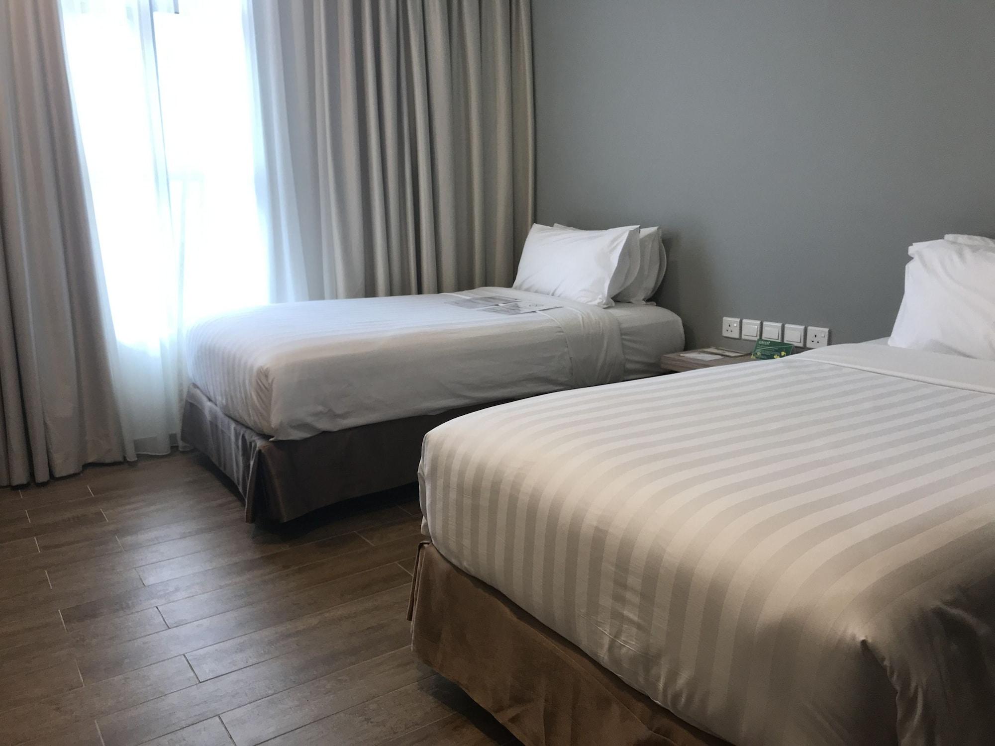 The Klagan Hotel Kota Kinabalu Ngoại thất bức ảnh