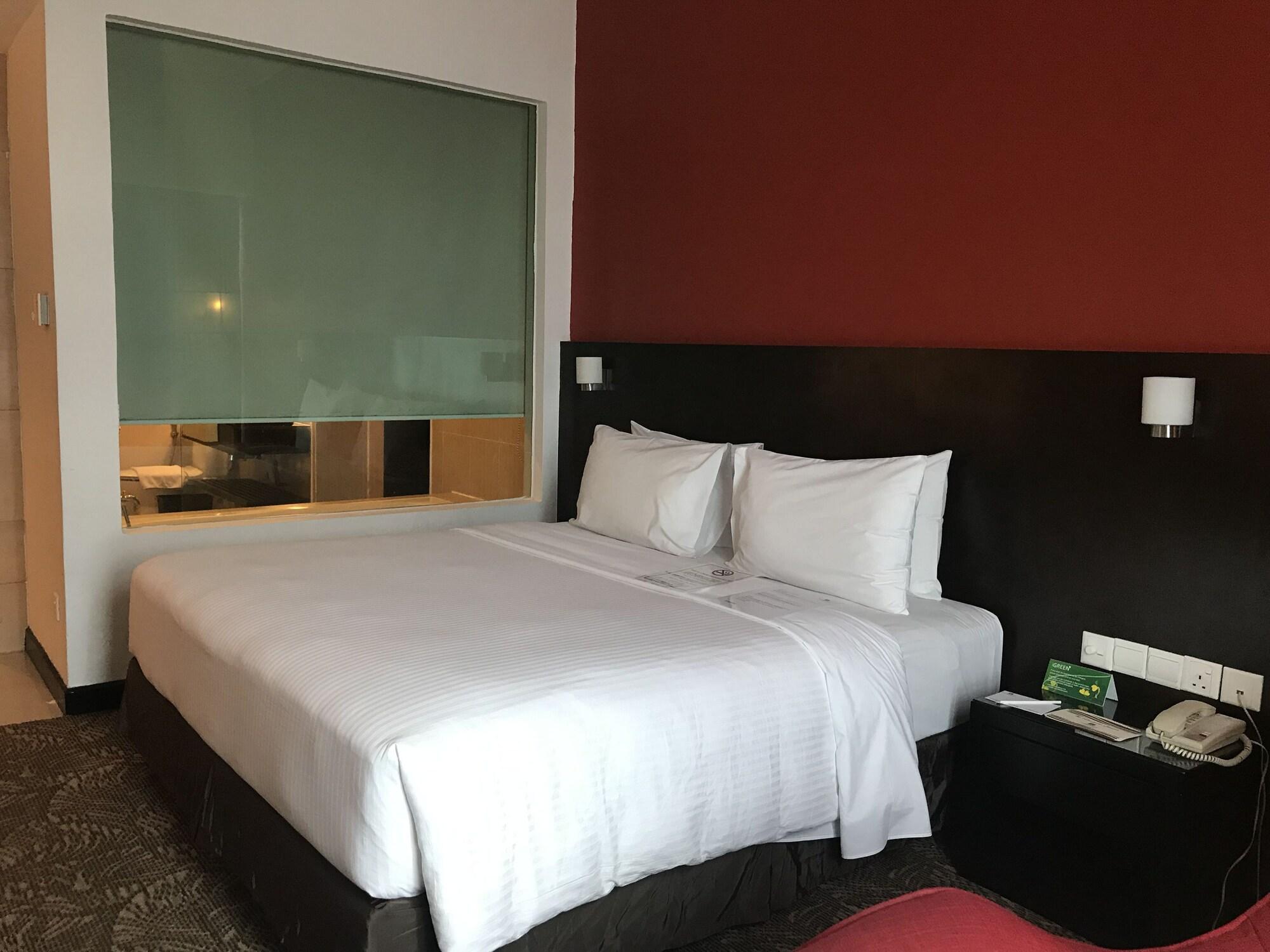 The Klagan Hotel Kota Kinabalu Ngoại thất bức ảnh