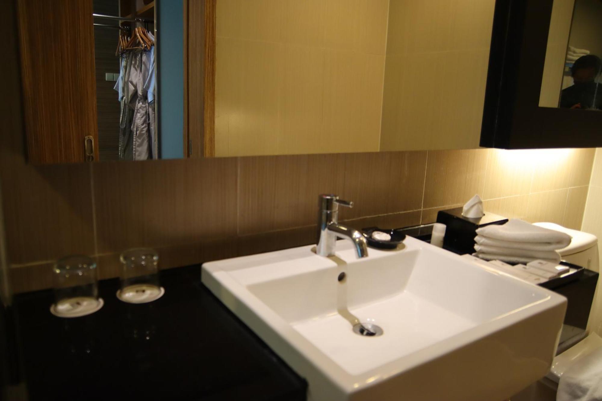 The Klagan Hotel Kota Kinabalu Ngoại thất bức ảnh